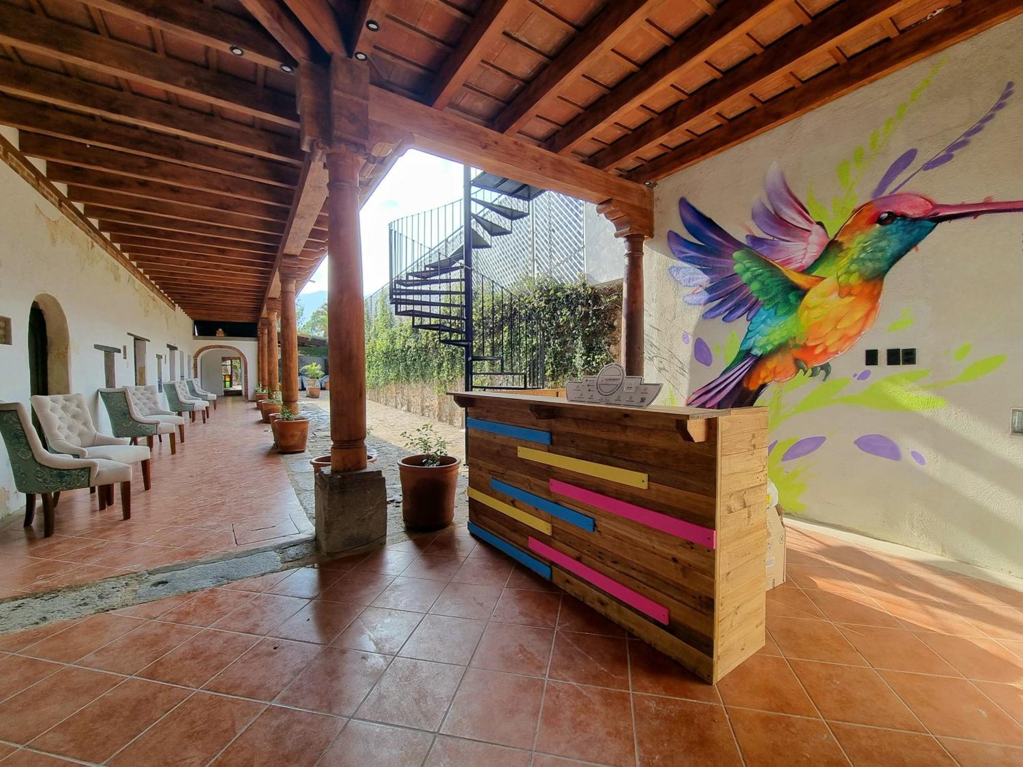 Central Hostel San Sebastian Antigua Extérieur photo